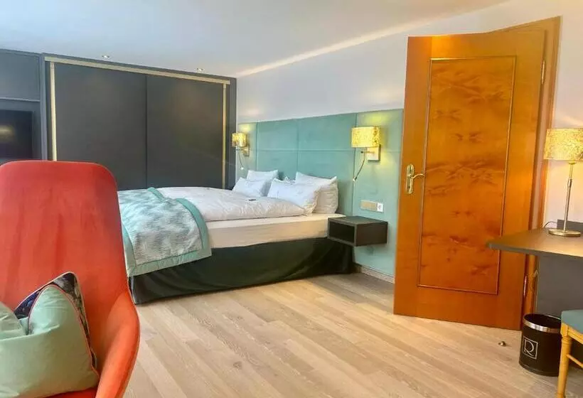 Quarto Estandar Cama King, Reppert