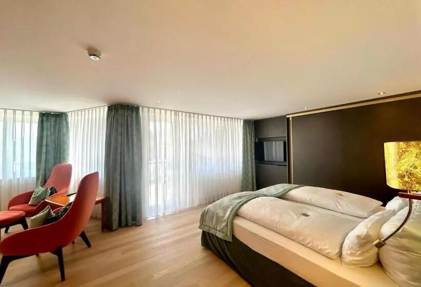 Quarto Estandar Cama King, Reppert