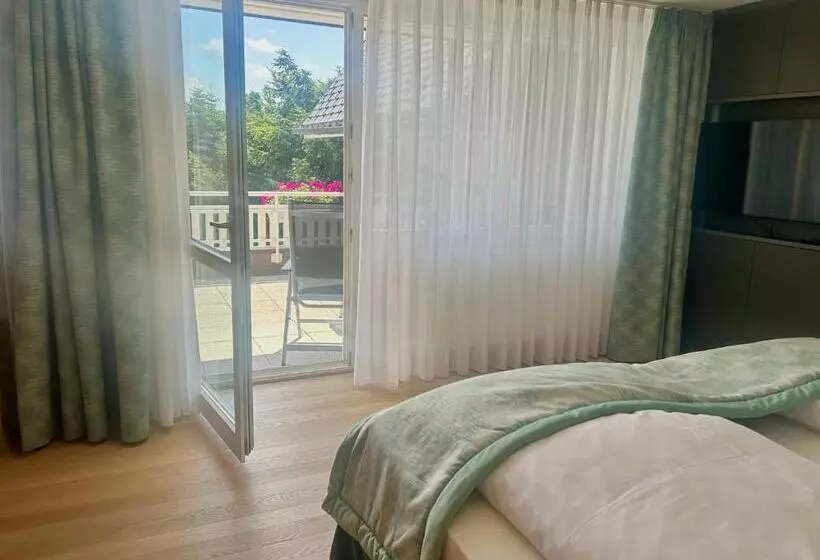 Quarto Estandar Cama King, Reppert