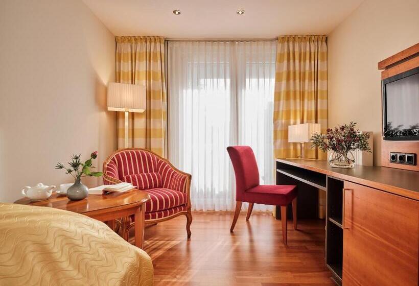 수피리어 싱글 룸, Reppert