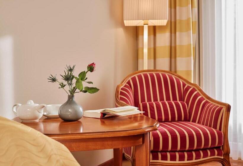 수피리어 싱글 룸, Reppert