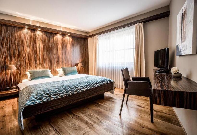 Люкс, Restaurant Spa Torkel