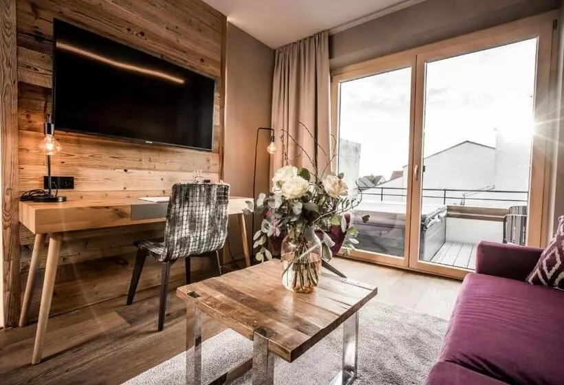 Deluxe-huone Poreallas, Restaurant Spa Torkel