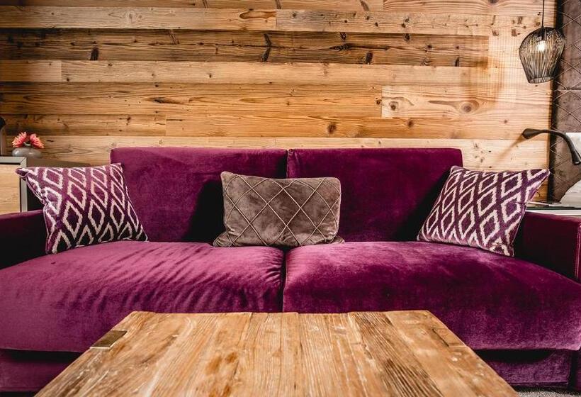 Номер Deluxe с Гидромассажем, Restaurant Spa Torkel