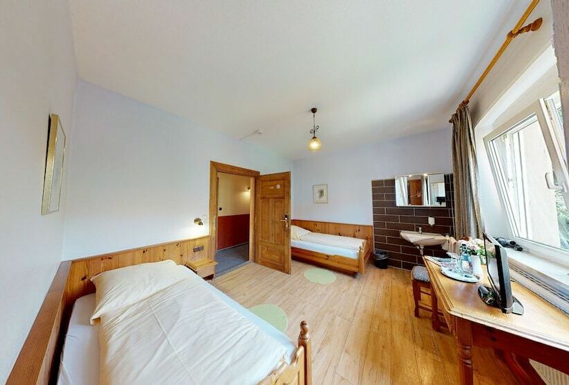 חדר אקונומי, Rothenburger Hof