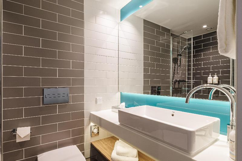 חדר סטנדרט, The Student  Dresden