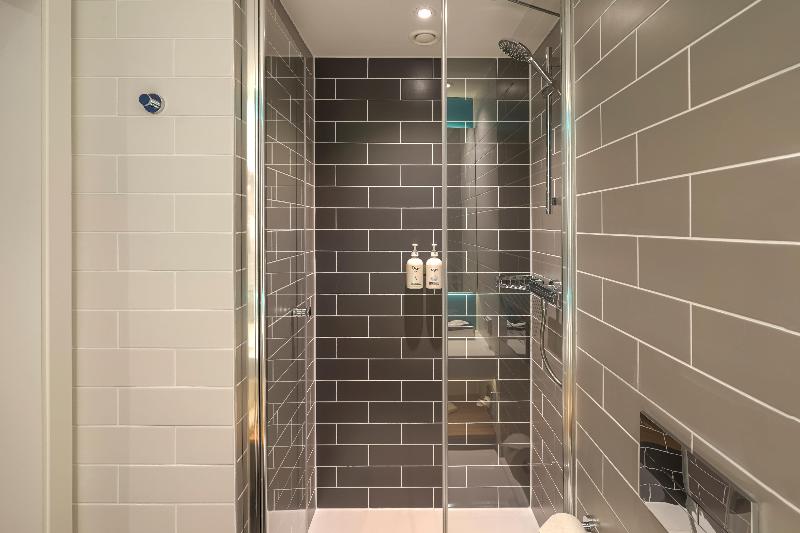 חדר סטנדרט, The Student  Dresden