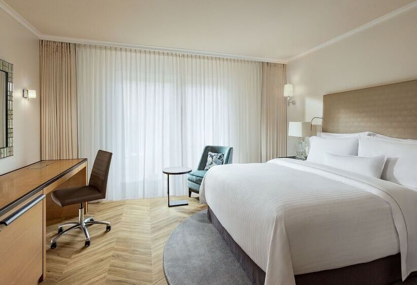 اتاق سوپریور با چشم‌انداز باغ, The Westin Grand Berlin