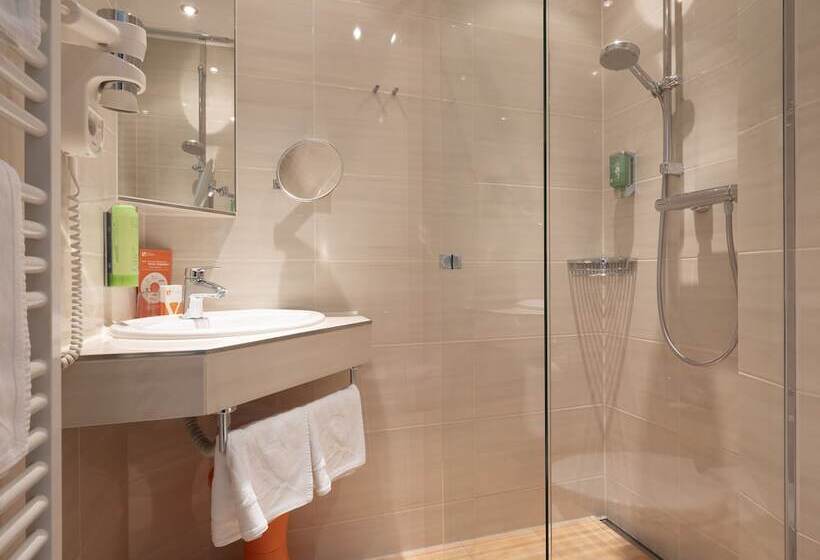 חדר ביזנס, Victoria Nürnberg