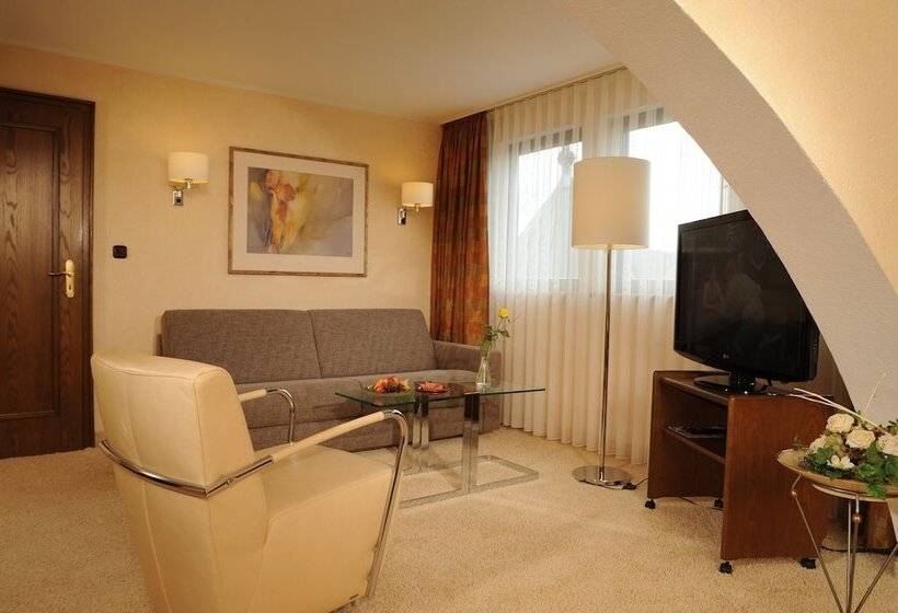 Полулюкс, & Weinhaus Anker