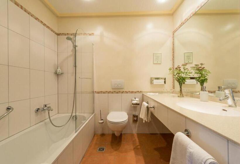 Номер Комфорт, & Weinhaus Anker