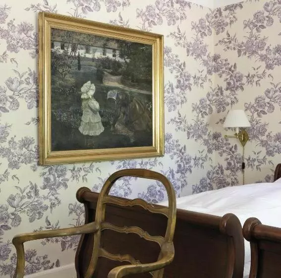 スタンダードルーム, Frederiksminde