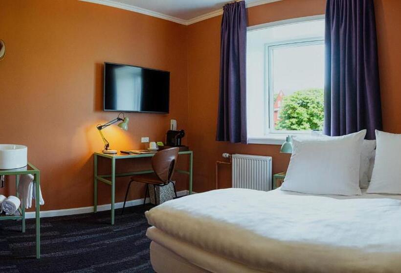 اتاق عادی, Hafnia