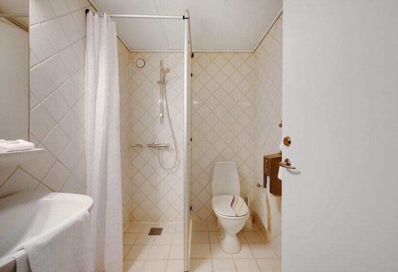 غرفة أساسية فردية, Kryb I Ly Kro