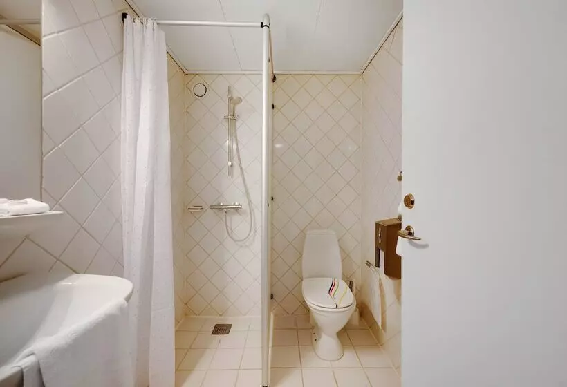 Single Basic Room, Kryb I Ly Kro
