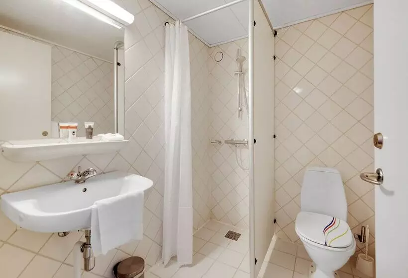 Single Basic Room, Kryb I Ly Kro