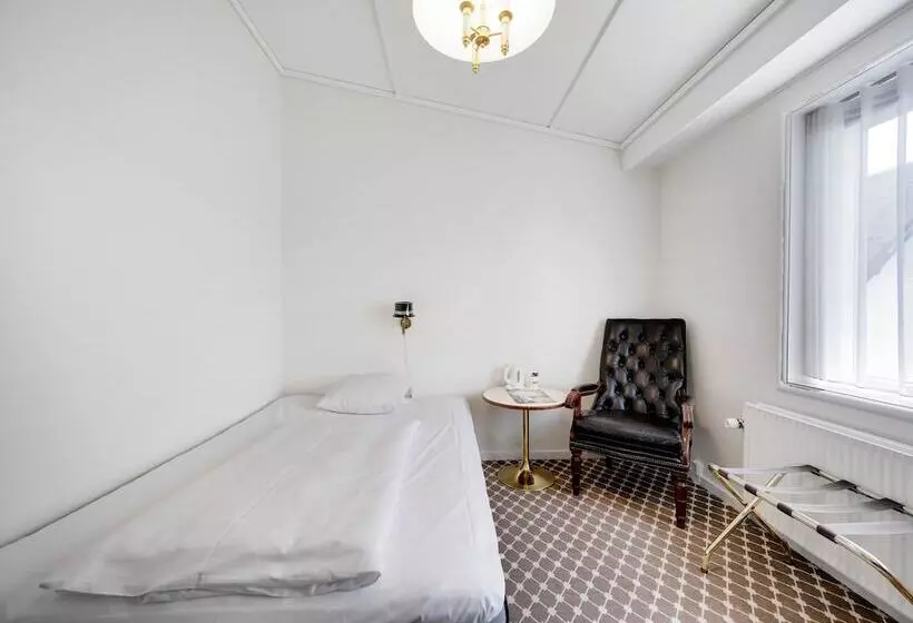 Single Basic Room, Kryb I Ly Kro