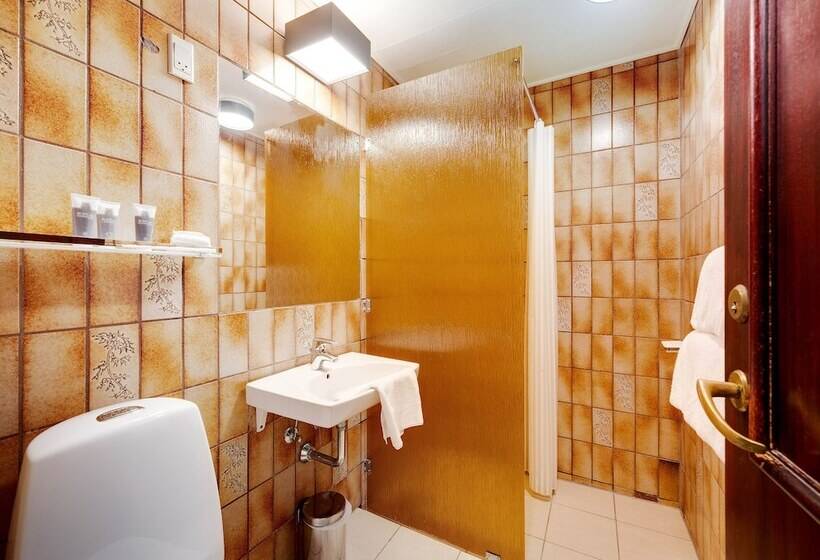 غرفة قياسية, Kryb I Ly Kro