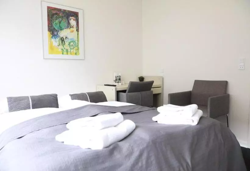 Chambre Basic, Norden