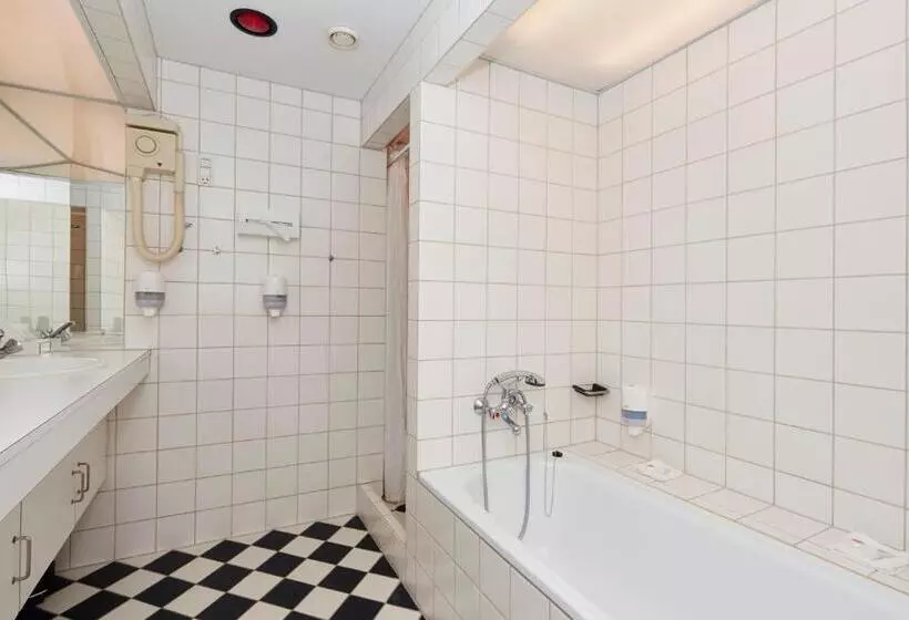 Chambre Affaires, Norden