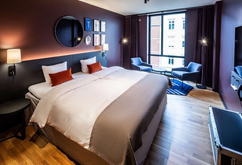 高级大房间, Scandic Falkoner