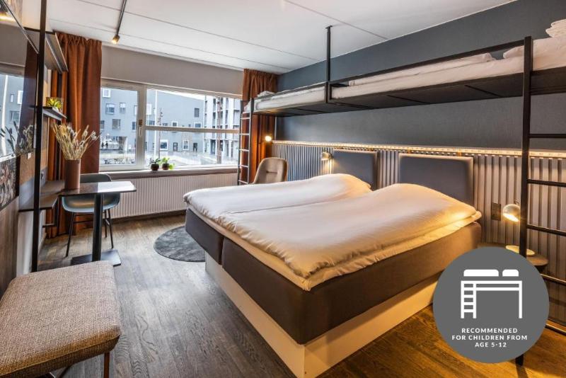 غرفة عائلية, Pier 5