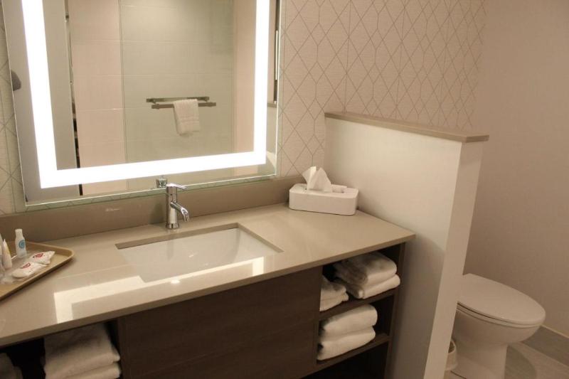 Номер Стандарт, Aerotel Versailles Saint Cyr  L Etape Du Silence