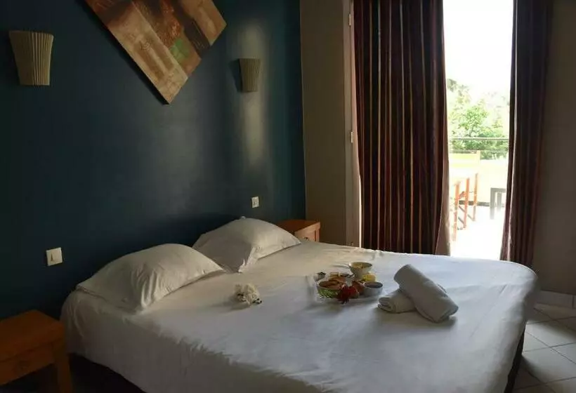 ガーデンビュースーペリアールーム, Adonis Sanary Grand Hôtel Des Bains