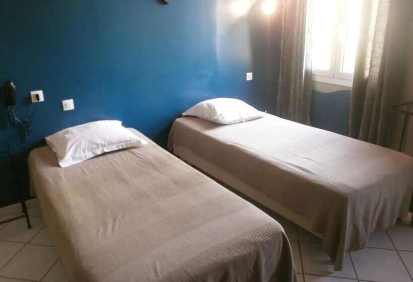 Номер Стандарт, Adonis Sanary Grand Hôtel Des Bains