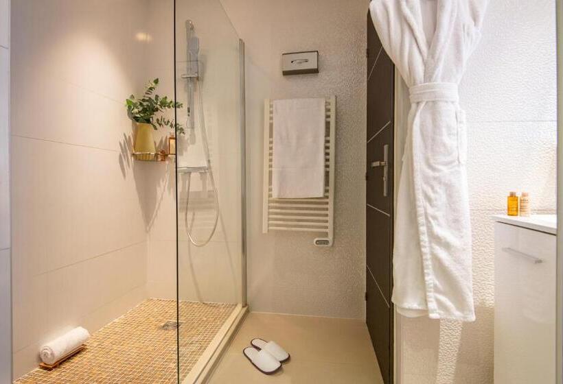 スタンダードルーム, Albert 1er