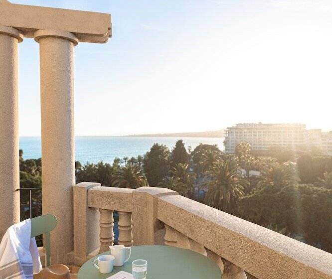 オーシャンビュースタンダードルームバルコニー付き, Albert 1er