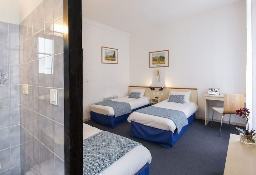 غرفة قياسية ثلاثية, Hôtel Aneto