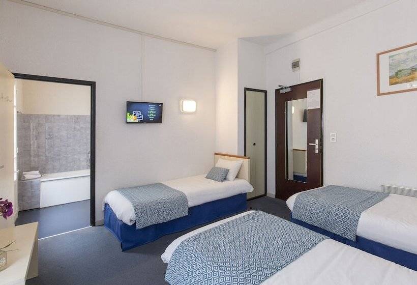 غرفة قياسية ثلاثية, Hôtel Aneto