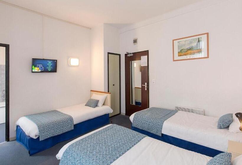 Номер Стандарт Трехместный, Hôtel Aneto
