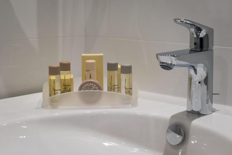 デラックストリプルルーム, Atlantic