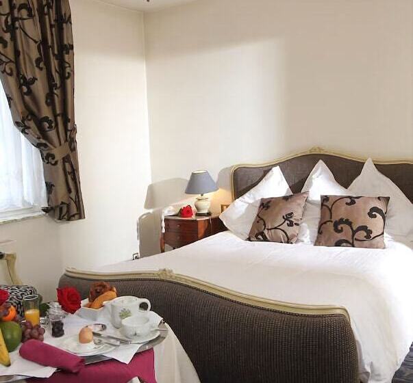 Номер Комфорт, Au Nid De Cigognes