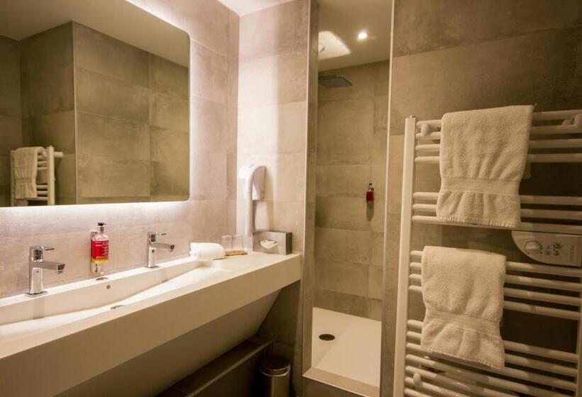 Люкс, Au Nid De Cigognes