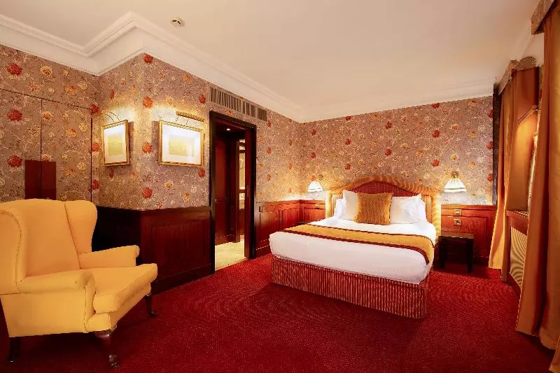 Comfort-huone, Grand Hotel De L Opera Bw Premier Collection