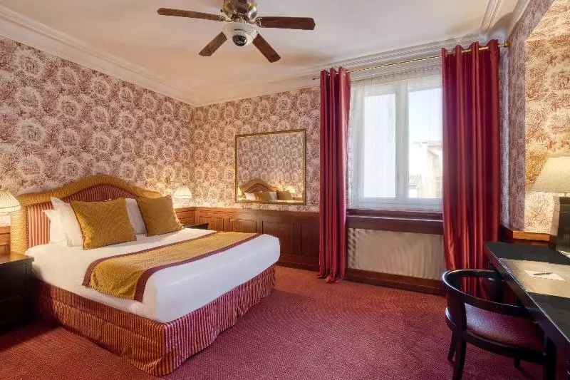 Comfort-huone, Grand Hotel De L Opera Bw Premier Collection