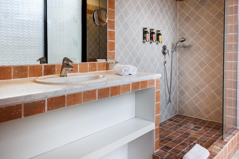 Номер Deluxe, Grand Hôtel D’orange, Bw Signature Collection