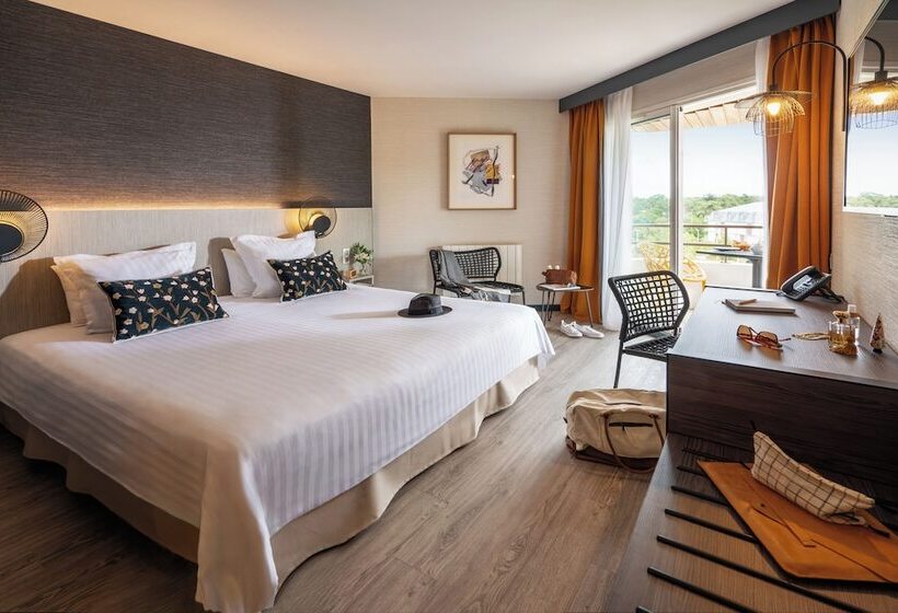 발코니 수피리어 룸, Hôtel Valdys Thalasso & Spa   Les Pins