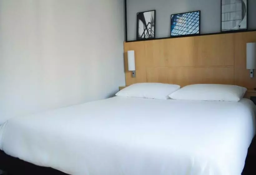 スーペリアールーム, Ibis Paris Tour Eiffel Cambronne 15eme