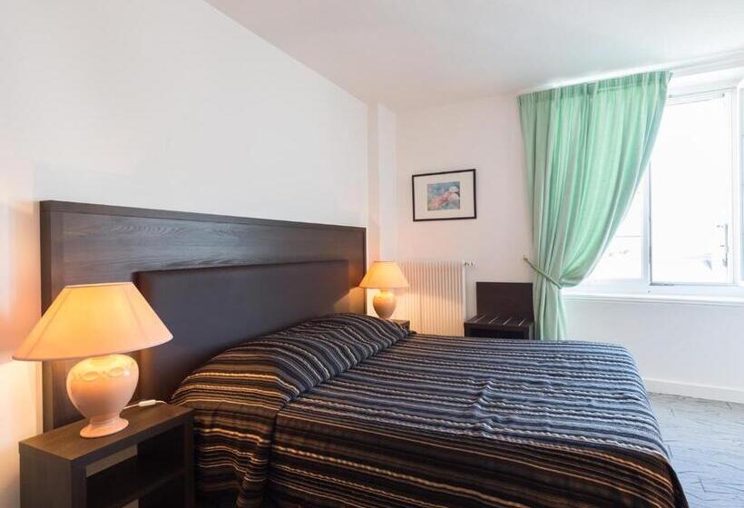 غرفة قياسية, Armoric