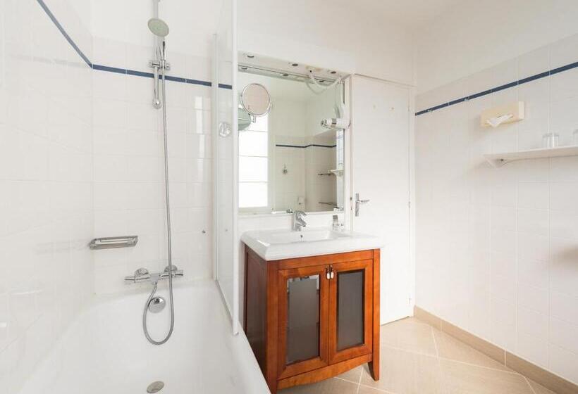 غرفة سوبيريور, Armoric