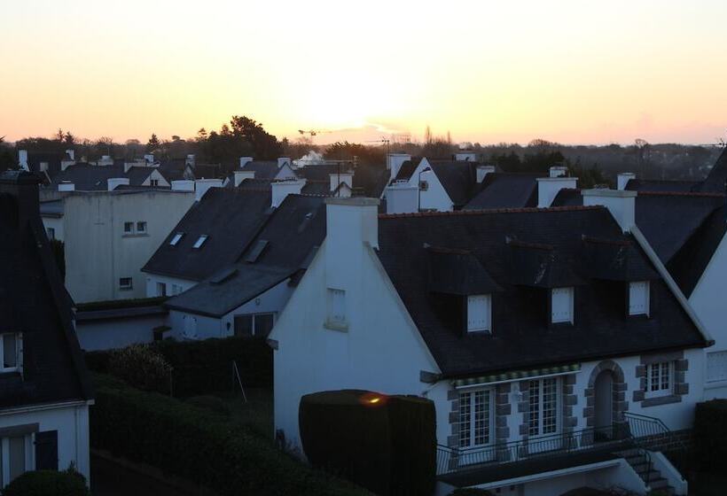 غرفة قياسية, Armoric