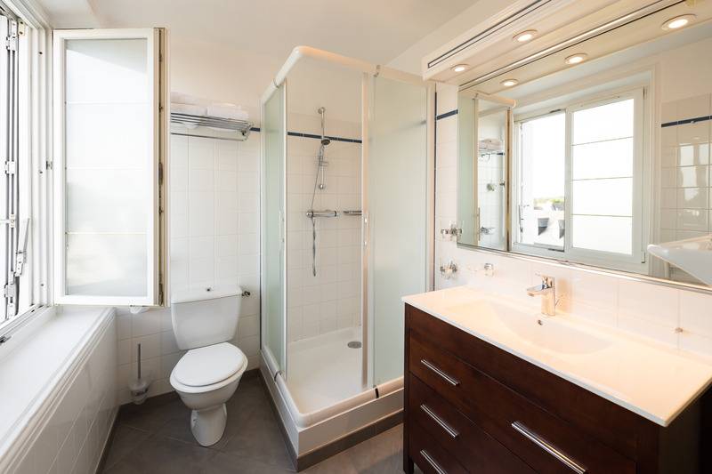 غرفة قياسية, Armoric