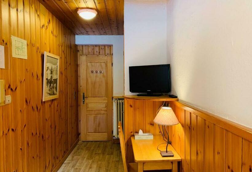 스탠다드 싱글 룸, L Arveyron Open House