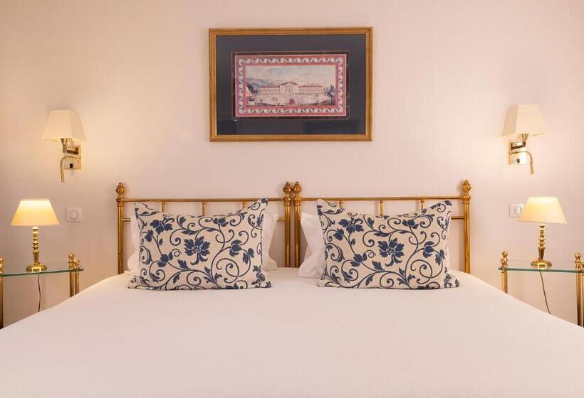 اتاق لوکس خانوادگی, Le Littre