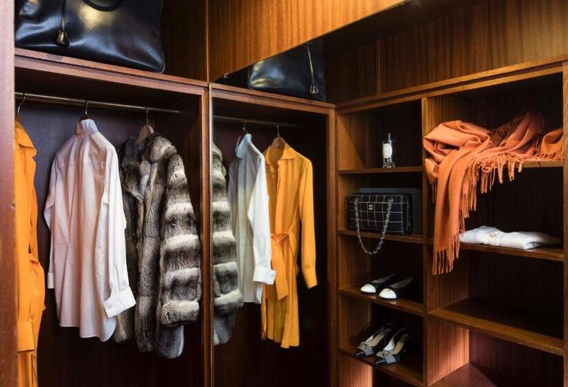 اتاق اجرایی, Le Littre