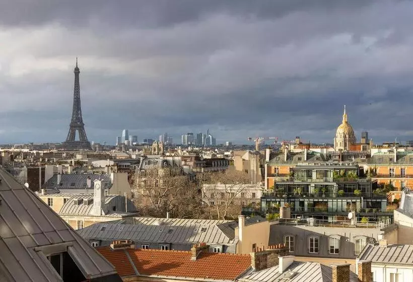 Camera Superiore con Vista, Le Littre